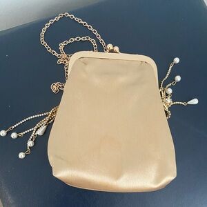 Chic Gold Chain Evening Clutch